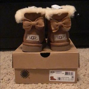 Uggs child size 9